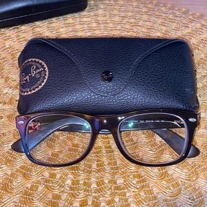 Ray Ban New Wayfarer RB2132 frame